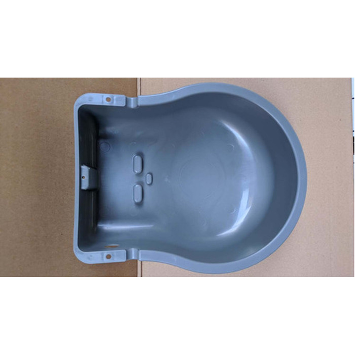 Comedouro Bovino Ou Suino 4 Lts Com Furação Para Parede