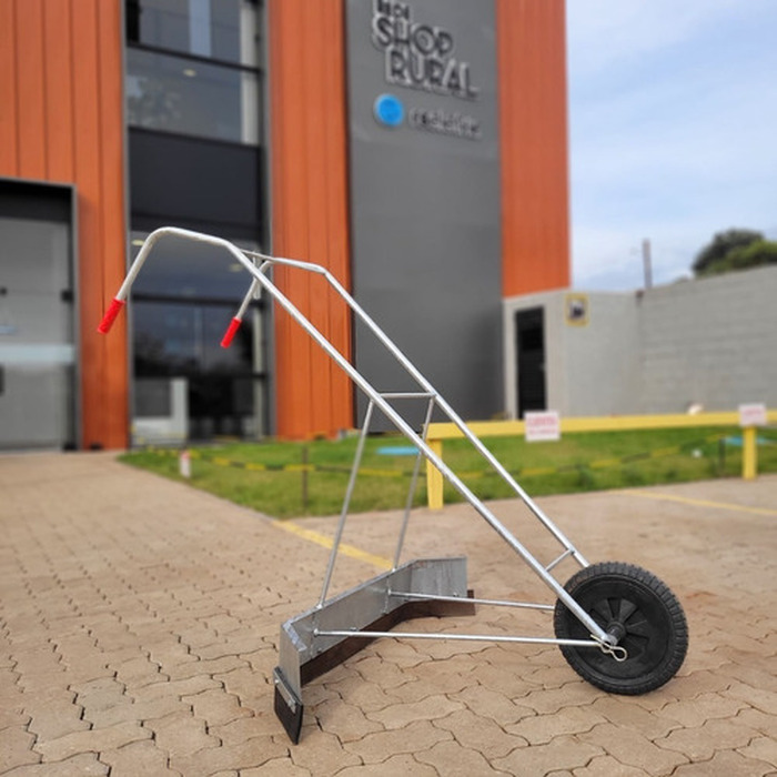 Carrinho Raspador De Esterco Em Aço Galvanizado Com Rodas 