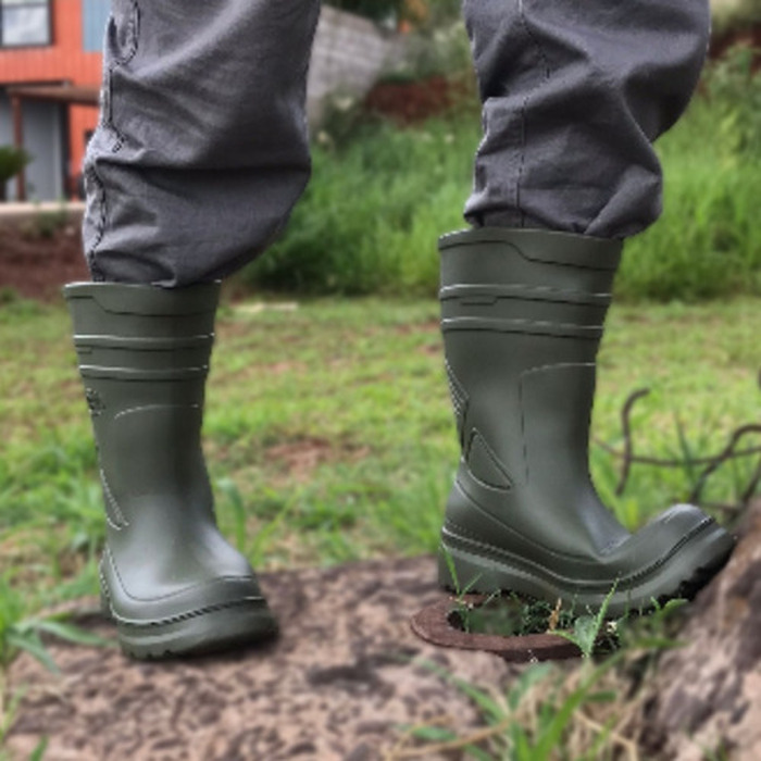 Bota Galocha Brava Em Eva Verde Ultra Leve Eva