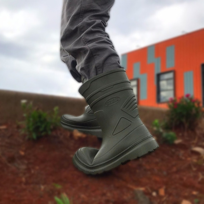 Bota Galocha Brava Em Eva Verde Ultra Leve Eva