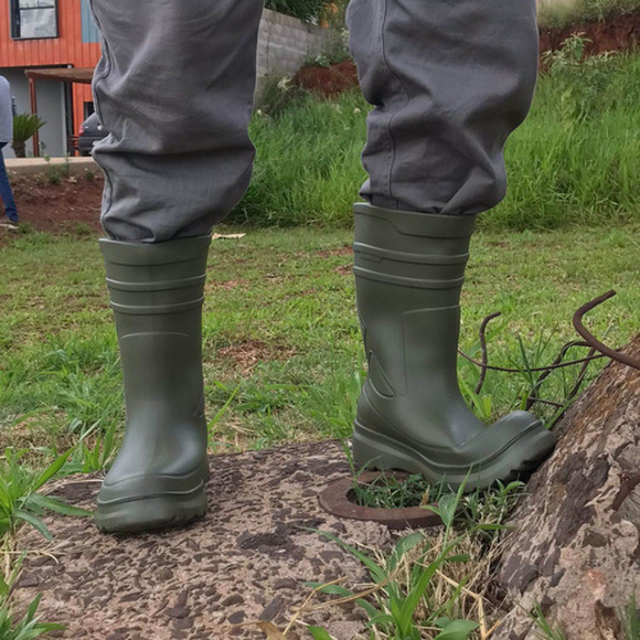 Bota Galocha Brava Em Eva Verde Ultra Leve Eva